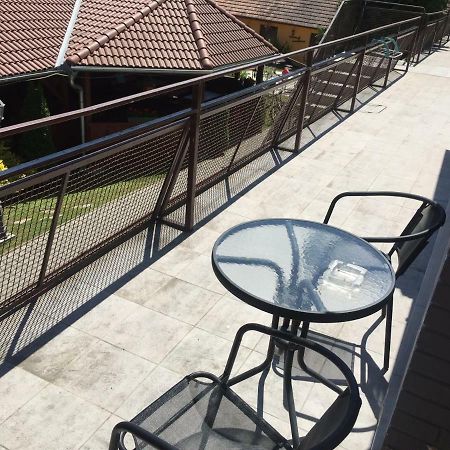 Guesthouse Zuzana Spacince Luaran gambar